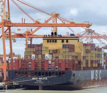 Brasil e EUA retomam negociações comerciais em meio a impasse sobre tarifas