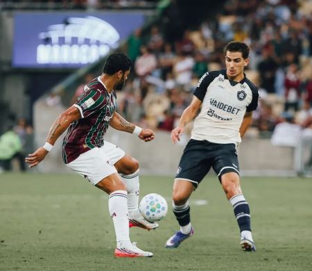 Com gols de cabeça, Fluminense vira e vence Remo no Maracanã