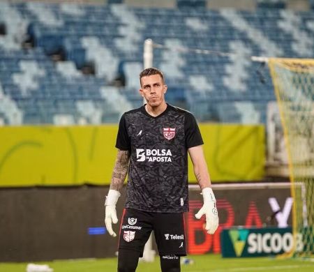 CRB enfrenta o Juventude com oito jogadores pendurados