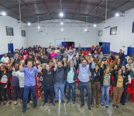 Em busca da reeleição, Caravina fortalece diálogo com lideranças no interior