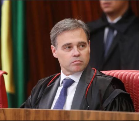 TSE questiona X sobre suposto favorecimento de candidatos