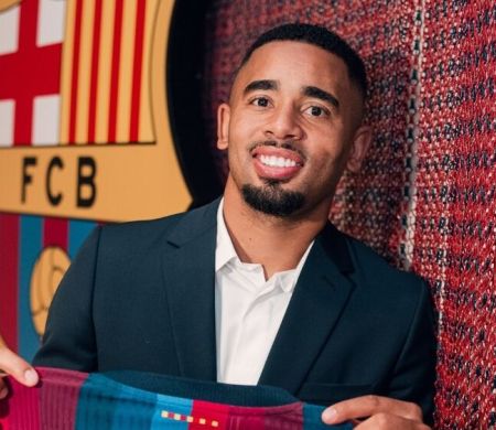 Barcelona anuncia a contratação do atacante Gabriel Jesus