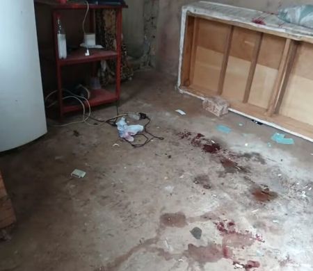 Homem morre baleado após atacar policiais com faca durante abordagem na Capital