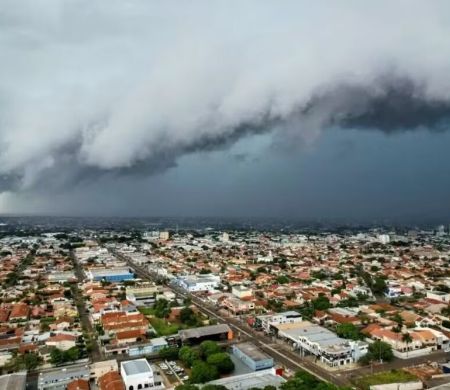 Alerta para temporal em Campo Grande começa às 23h desta terça-feira