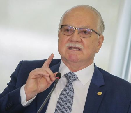 Manifesto de ex-ministros e entidades declara apoio a Fachin