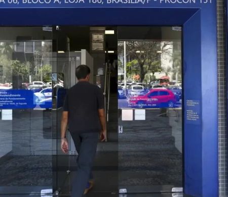 Caixa entra em greve e BB tem paralisação parcial a partir desta 5ª