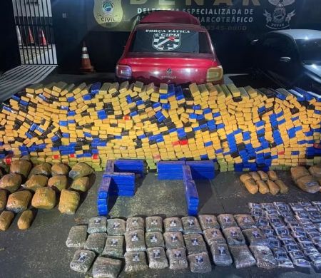 Fuga termina com carro abandonado e quase 1 tonelada de maconha&nbsp;