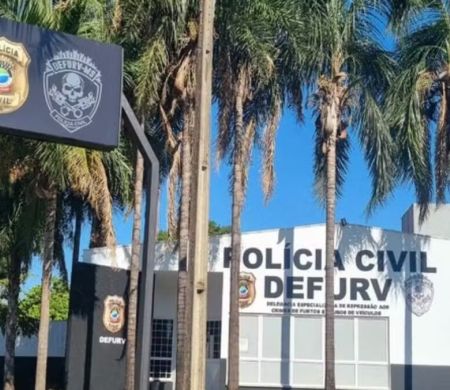 Mulheres são feitas reféns dentro de carro durante roubo em Campo Grande