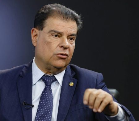 Nelsinho critica quase 40 ministérios e defende corte de gastos no governo
