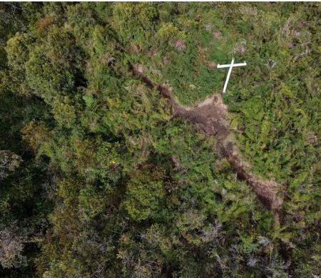 Chape volta ao local do acidente aéreo e homenageia vítimas 10 anos depois