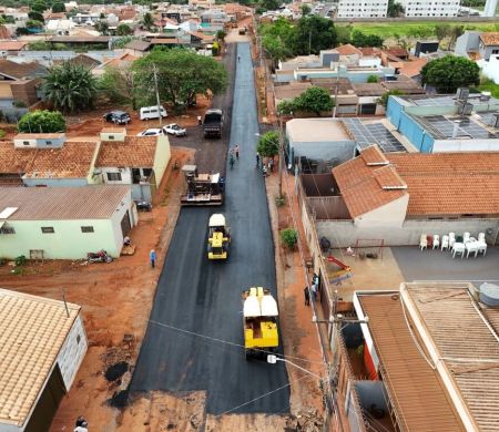 Após duas décadas, Jardim das Nações começa a receber asfalto