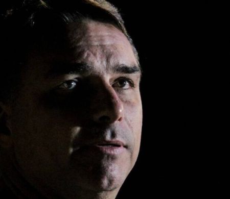 Flávio Bolsonaro promete renegociar dívidas dos estados se vencer eleição