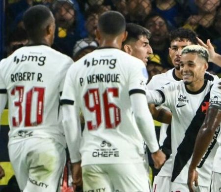 Vasco vence Boca Juniors e fica a um empate da final da Sul-Americana