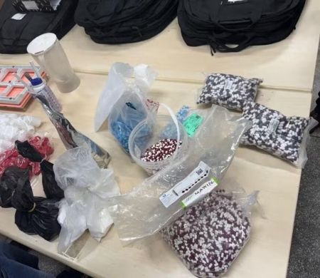 Laboratório clandestino de emagrecedores é descoberto em casa de PM da reserva