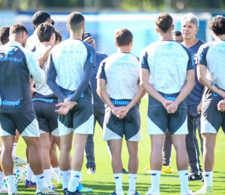 Grêmio admite erros e pede apoio da torcida para escapar da degola