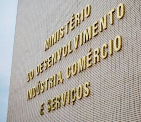 Brasil despenca do 28º para o 62º lugar em ranking da indústria
