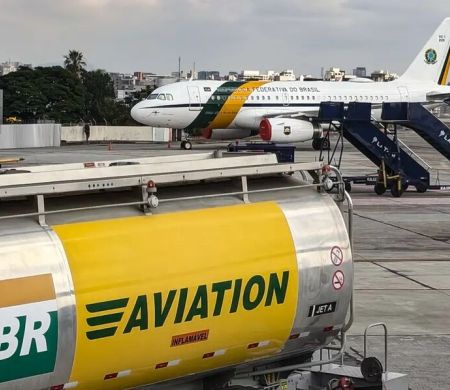 Petrobras reduz em 23,8% intensidade de carbono de combustível de aviação