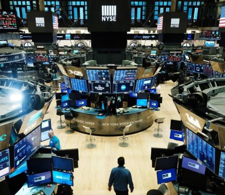Mercado segue sob pressão e riscos econômicos preocupam investidores
