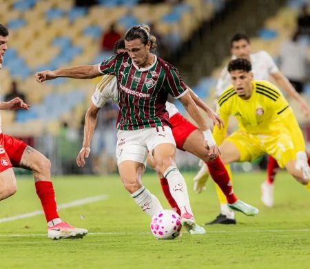 Fluminense vira sobre o Inter nos acréscimos, vence por 2 a 1 e cola no G4