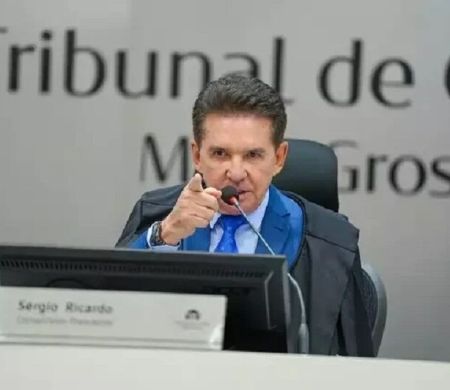 Operação contra corrupção prende presidente do TCE-MT e tem alvos em MS