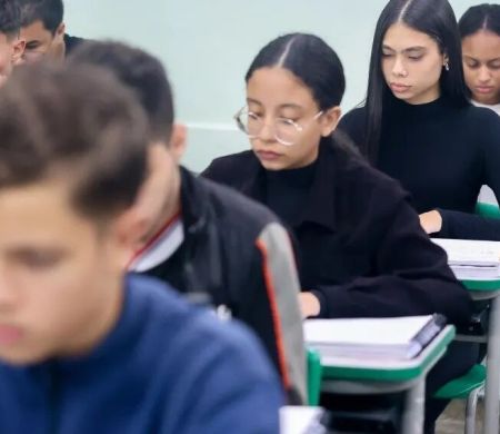 Brasil tem 64 milhões sem educação básica completa