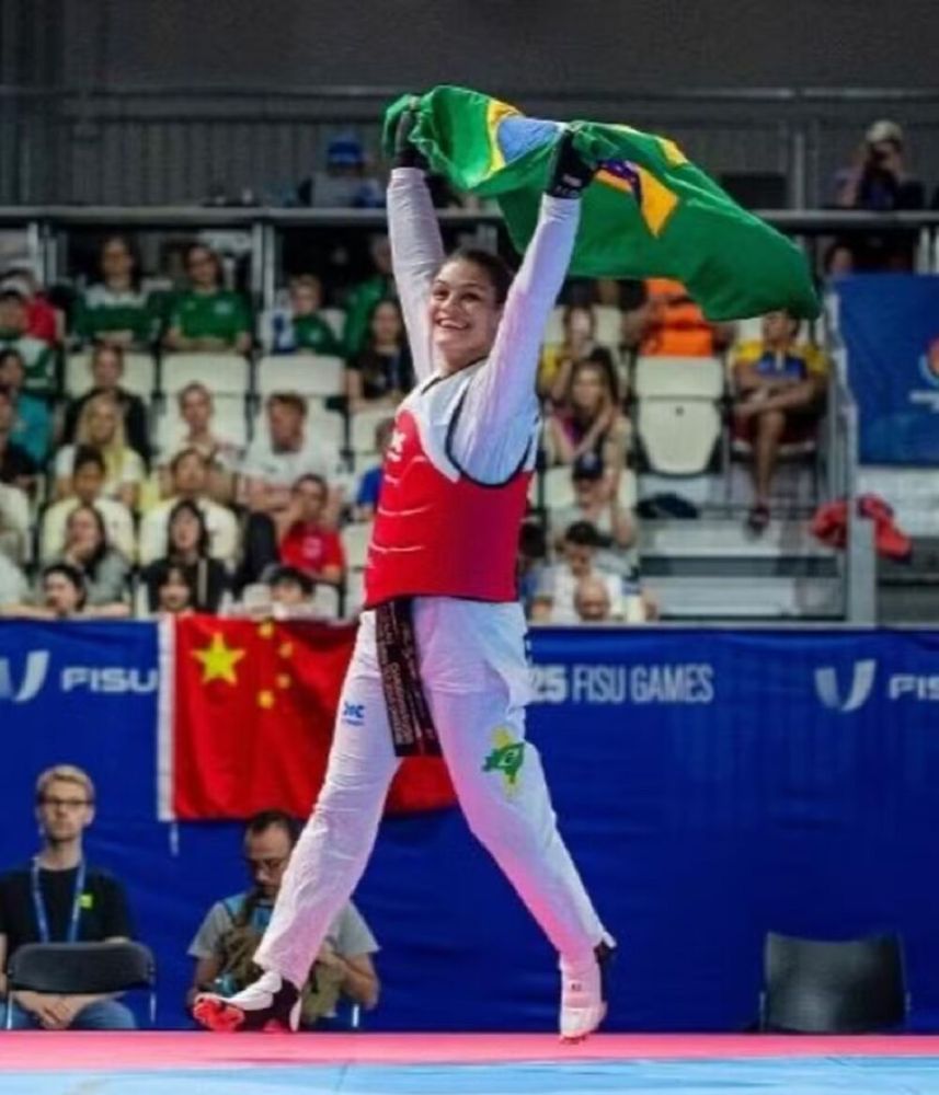 Maria Clara Pacheco é campeã mundial de Taekwondo na China (Foto: Reprodução)