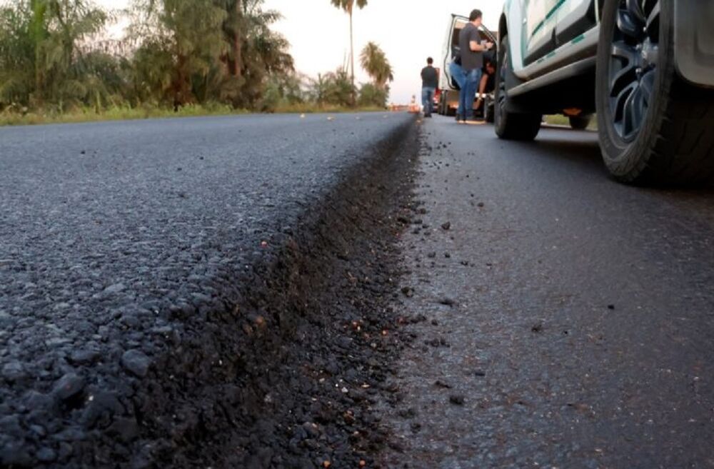 Compactação asfáltica em rodovia de MS (Foto: Chico Ribeiro)