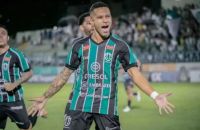 Contratação do meia Serginho deve acirrar disputa na equipe do Santos