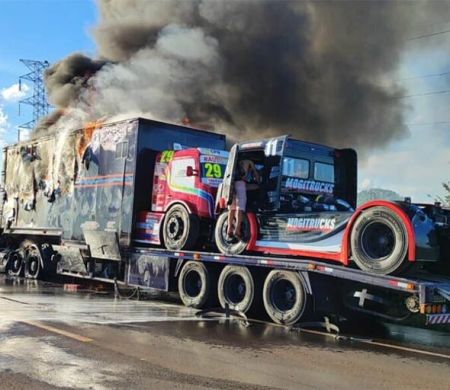 Chamas na pista: Caminhões da Copa Truck escapam de incêndio na BR-262