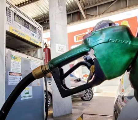 Petrobras anuncia redução do preço do diesel em R$ 0,12 por litro