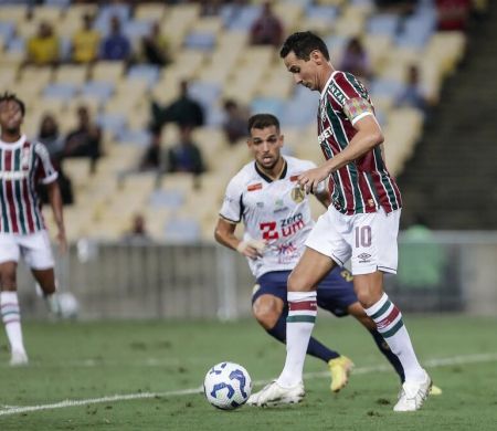 Com gol no fim, Fluminense supera Aparecidense e sai em vantagem pela Copa do Brasil