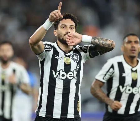 Botafogo goleia Capital-DF e encaminha ida às oitavas da Copa do Brasil