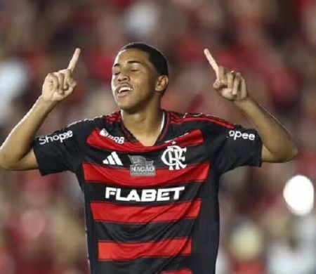 Flamengo vence o Botafogo-PB na Copa do Brasil com gol de jovem promessa