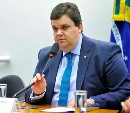 Ex-deputado Wolney Queiroz assume Previdência após saída de Carlos Lupi