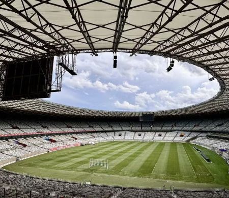 Cruzeiro recebe o líder Flamengo no Mineirão e busca entrar no G-4