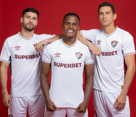 Fluminense apresenta novo uniforme 2, a ser utilizado na Copa do Mundo de Clubes