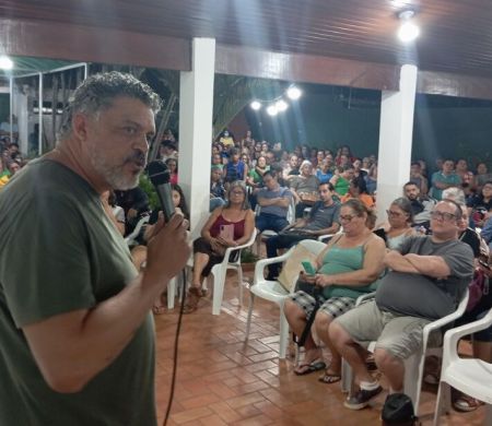 Enquanto prefeita engorda o próprio salário, servidores da Educação param por reajuste