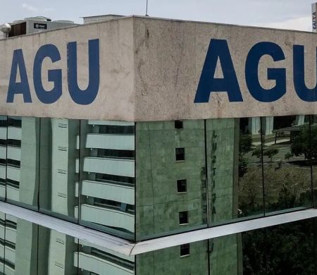 AGU pede bloqueio de bens de mais 14 investigados por fraude no INSS
