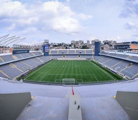 Na busca pela liderança, Palmeiras recebe o São Paulo na Arena Barueri 