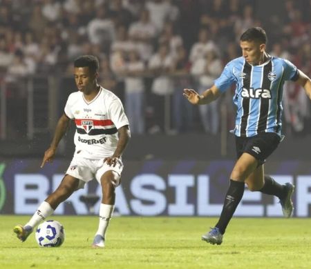São Paulo volta a vencer pelo Brasileiro e se afasta do Z4 ao derrotar o Grêmio