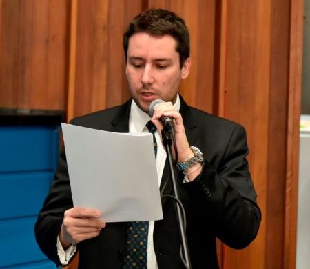 Assembleia analisa projeto que antecipa aulas da carteira de motorista antes dos 18
