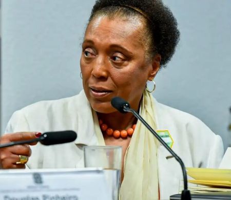 Cármen Lúcia denuncia racismo sofrido por ministra do TSE
