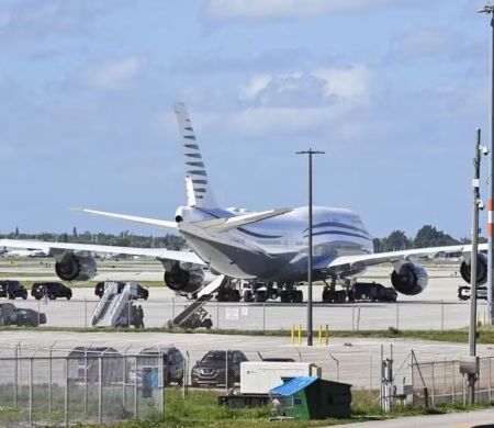 Pentágono anuncia que Trump aceita o Boeing 747 de luxo do Catar 