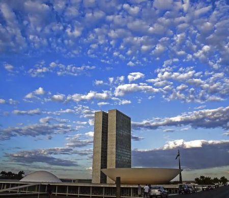 Alcolumbre define 17 de junho a leitura do pedido para CPI do INSS