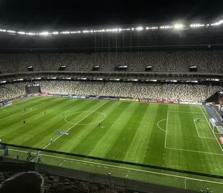 Atlético-MG e Corinthians duelam esta noite na Arena MRV