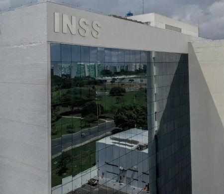 Governo promete devolver até dezembro dinheiro descontado de aposentados