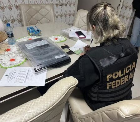 PF mira quadrilha que usava aviões para tráfico internacional e prende seis em operação nacional