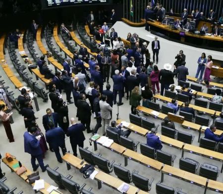 Governo tem 10 dias para criar alternativa ao aumento do IOF