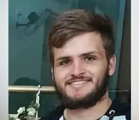 Motorista é atingido por peça de caminhão em rodovia e morre no local