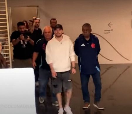 Jorginho desembarca no Rio de Janeiro para assinar com o Flamengo